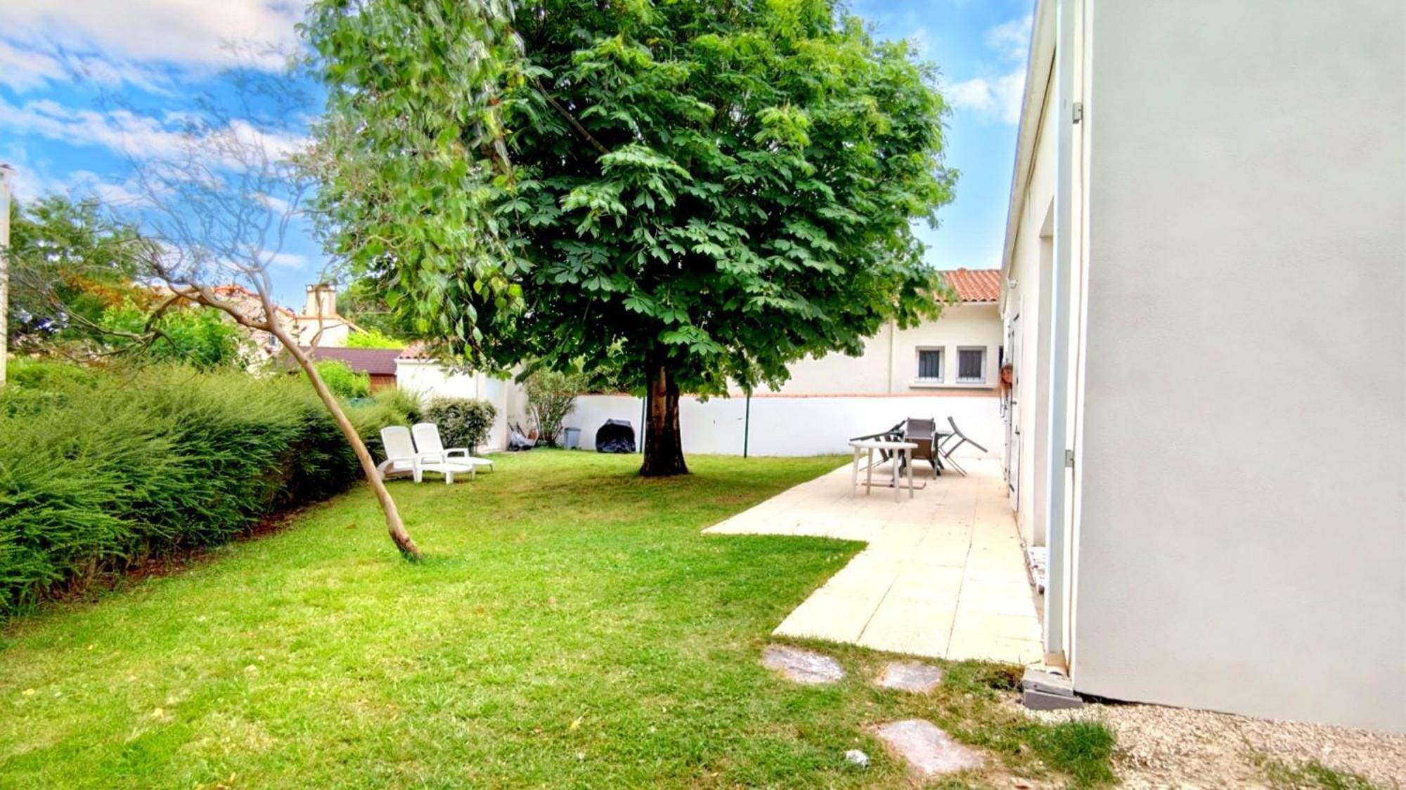 Sous Le Marronnier - Maison Pour 4 Avec Jardin Villa Royan Exterior foto